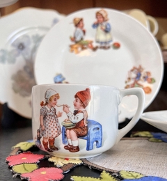 Set de Vajilla Infantil antiguo Suomi Arabia Finland 3 Piezas C1932-1949 - Funcy Stuff Antiguedades