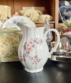 Jarra Lechera Porcelana Verbano Modelo Flor de Durazno vivo en Oro C1980 en internet