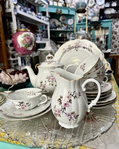 Jarra Lechera Porcelana Verbano Modelo Flor de Durazno vivo en Oro C1980 - comprar online