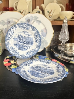 Platos Pan x 2 Johnson Bros England, Pattern Coaching Scenes Azul C1980 - comprar online