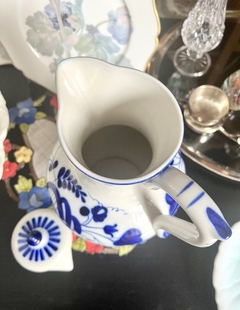 Jarra para Agua Porcelana Gzhel Pottery Rusia Blue & White Pintada a Mano C1950-1960