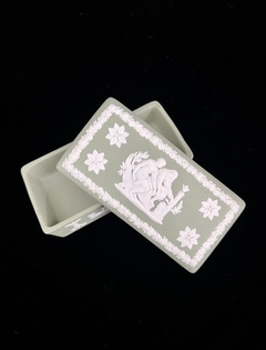 Trinket Box Alhajero Porcelana Wedgwood England , Jasper Ware Escenas Neoclasicas Sage Green C1969