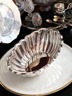 Elegante Panera de Metal Plateado Plata Lappas Modelo Elkinton C1960 - tienda online
