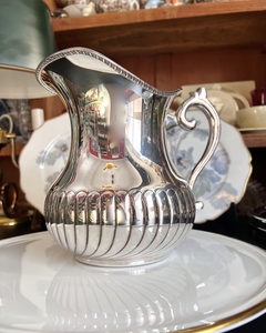 Jarra para Agua Metal Baño en Plata London Plate C1960