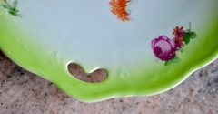 Imagen de Hermoso Plato Masitero con Asas Porcelana Union K Czechoslovakia , Decoración Floral C1960