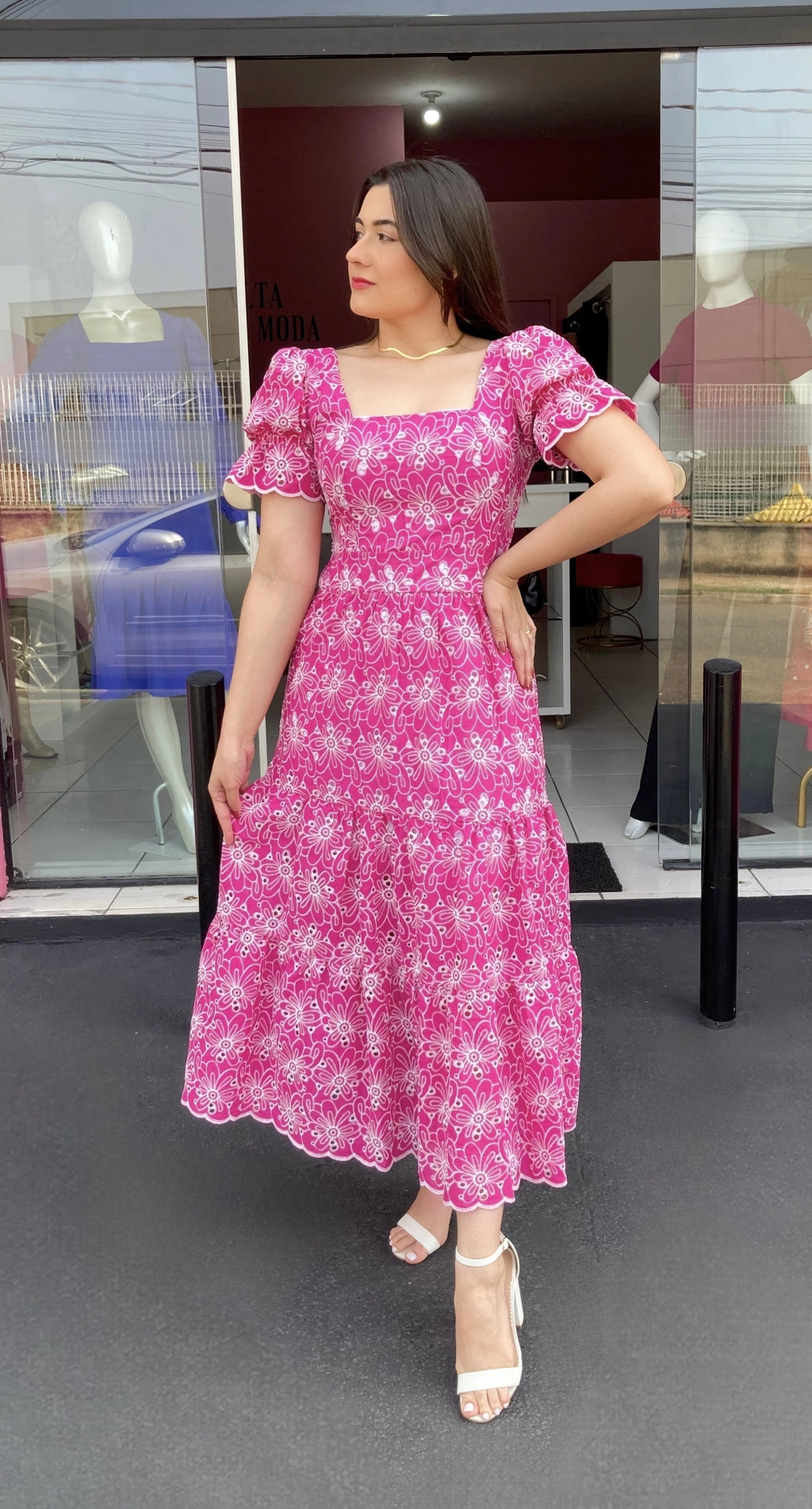 Vestido Natália Laise fúcsia