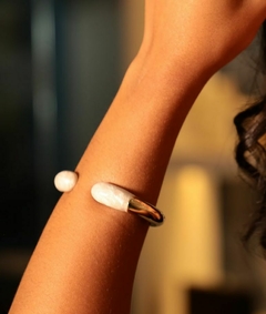 BRACELETE ESTILO GOTA RESINA - comprar online