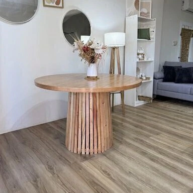MESA DE PARAISO REDONDA CON PATA VARILLADA