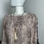 Vestido Reto Animal Print em Crepe Manga Longa - comprar online