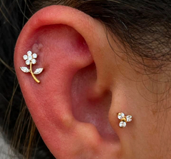 Titânio/ labret flor/ pvd gold/ - comprar online