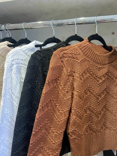 BLUSA TRICÔ DETALHADA na internet