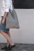 Bolso tejido a mano liso