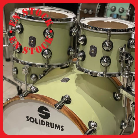 EN STOCK - S10 Verde Oliva claro.