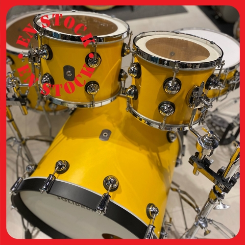 EN STOCK - S10 Amarilla