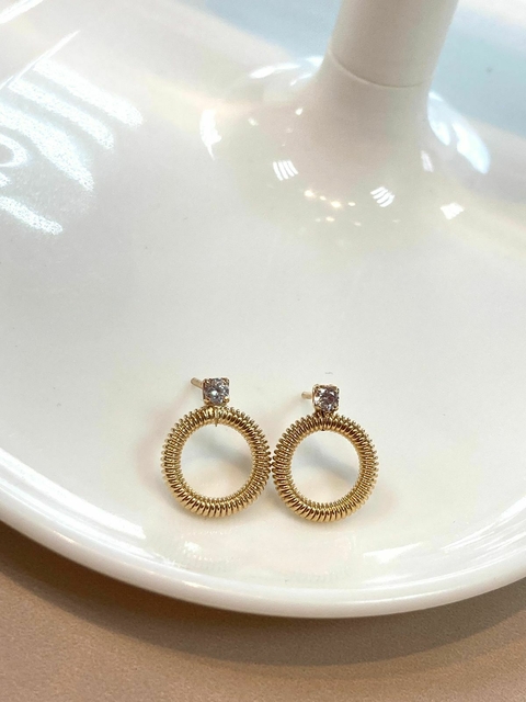 Brinco Aro Pequeno Ponto de Luz