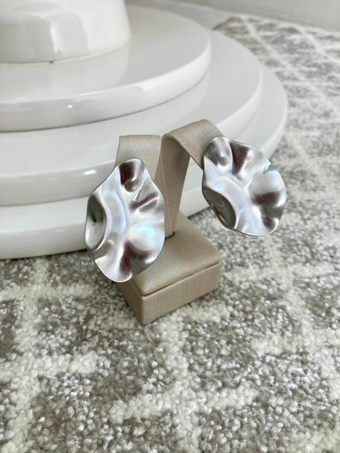 Brinco Texturizado Escovado