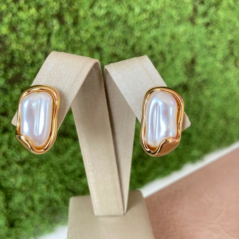 Brinco Retangular Pérola - comprar online