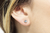 Brinco Ear Cuff com Corações Coloridos na internet
