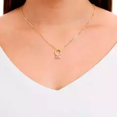 Gargantilha Solitário Zircônia Cristal e Elo Cravejado em Micro Zircônias Banhada a Ouro 18K 45cm - comprar online