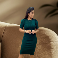 VESTIDO MIDI EM TRICÔ PREMIUM na internet
