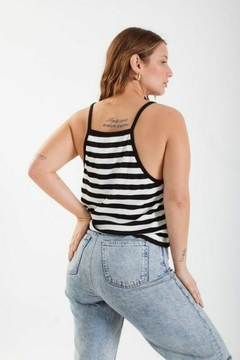 Musculosa Bahía en internet