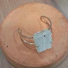 Bracelete Selenita branca premium acabamento prata - comprar online