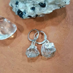 Brinco Quartzo cristal lapidação rústica - comprar online