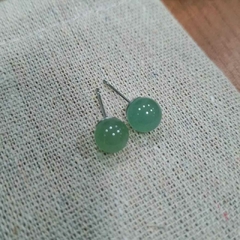 Brinco mini esfera Quartzo verde
