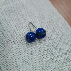 Brinco mini esfera Lápis Lázuli