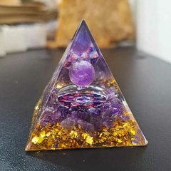 Orgonite Pirâmide Ametista 4,5cm - comprar online