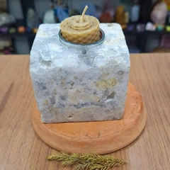 Porta velas lapidado em Quartzo com geodo de cristal na internet