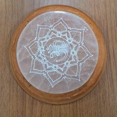 Mandala em Selenita branca 8cm diâmetro - comprar online