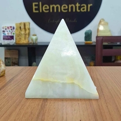Pirâmide ônix amarelo 2160g 15cm altura - comprar online