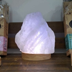 Luminária Ametista rústica com base Led luz branca madeira 2500G