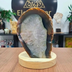 Geodo de Ágata com detalhes e base com furo para luminária 14cm