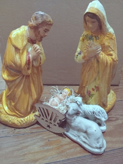 Pesebre en dorados 5 piezas