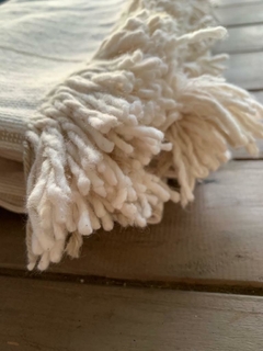 Manta rayas finitas beige - comprar online