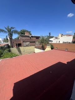 CASA 3 DORMITORIOS DOBLE COCHERA PILETA VILLA BELGRANO CONSULTAS: 3517620375 en internet