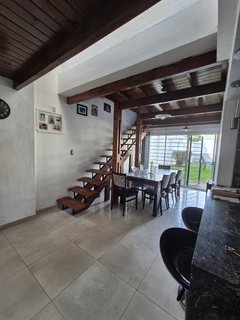 B° URCA - 4 DORMITORIOS - 4 BAÑOS - CONSULTAS AL 3516-229707 en internet
