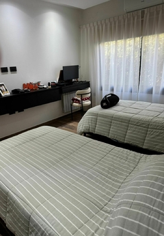 Imagen de B° VALLE DEL GOLF - 4 DORMITORIOS Y 3 BAÑOS - CONSULTAS AL 3513547685