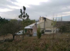 TANTI - CASA DE DOS PLANTAS CON DOS DORMITORIOS - CONSULTAS 3516229707