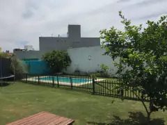 B° VALLE ESCONDIDO - 3 DORMITORIOS - 2 BAÑOS - TELF 3516229707 - comprar online
