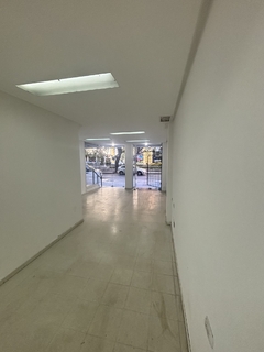 Imagen de B° CENTRO - LOCAL COMERCIAL 75 MTS2 - CONSULTAS AL 3515940459