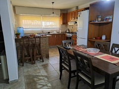 B° PADRE CLARET - 4 DORMITORIOS CON 2 BAÑOS Y COCHERA DOBLE - CONSULTAS AL 3516-229707 - BR HAUS