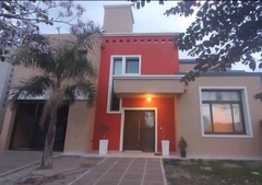 B° JARDIN CLARET - 3 DORMITORIOS - 4 BAÑOS - CONSULTAS AL 3516 48-8248 - comprar online