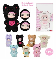 Muñeca Nommi Loveliness - Caja Sorpresa - comprar en línea
