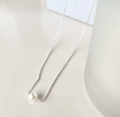 Colar Olívia - Colar médio mini pérola banhado a prata 925 - comprar online