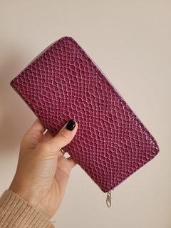 Billetera violeta