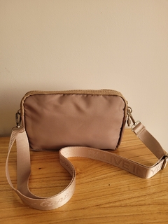 BANDOLERA TRIPLE CIERRE BEIGE