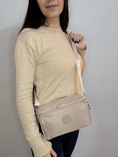 BANDOLERA TRIPLE CIERRE BEIGE